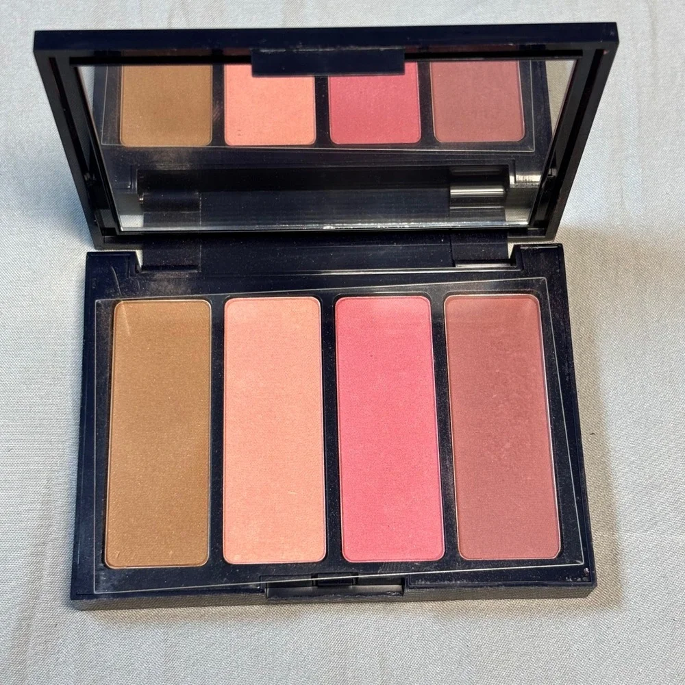 Estee Lauder Pure Color Envy Sculpting Blush 140 Alluring Rose Palette